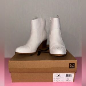 Dirty Laundry Unite White Snake Ankle Western Booties